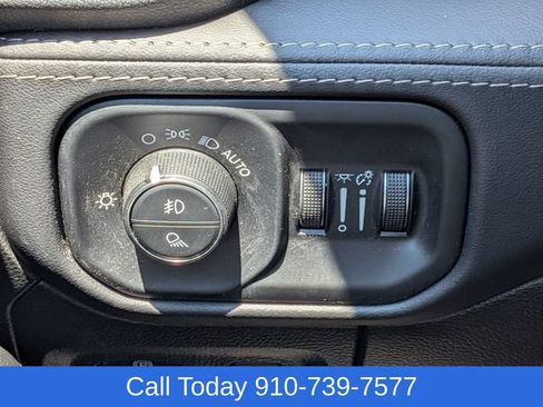 Used 2022 RAM 1500 Limited AWD/4WD image 18