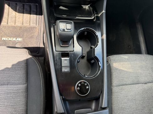 Used 2021 Nissan Rogue S AWD/4WD image 14