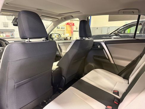 Used 2018 Toyota RAV4 XLE w/ Plus Extra Value Package image 20