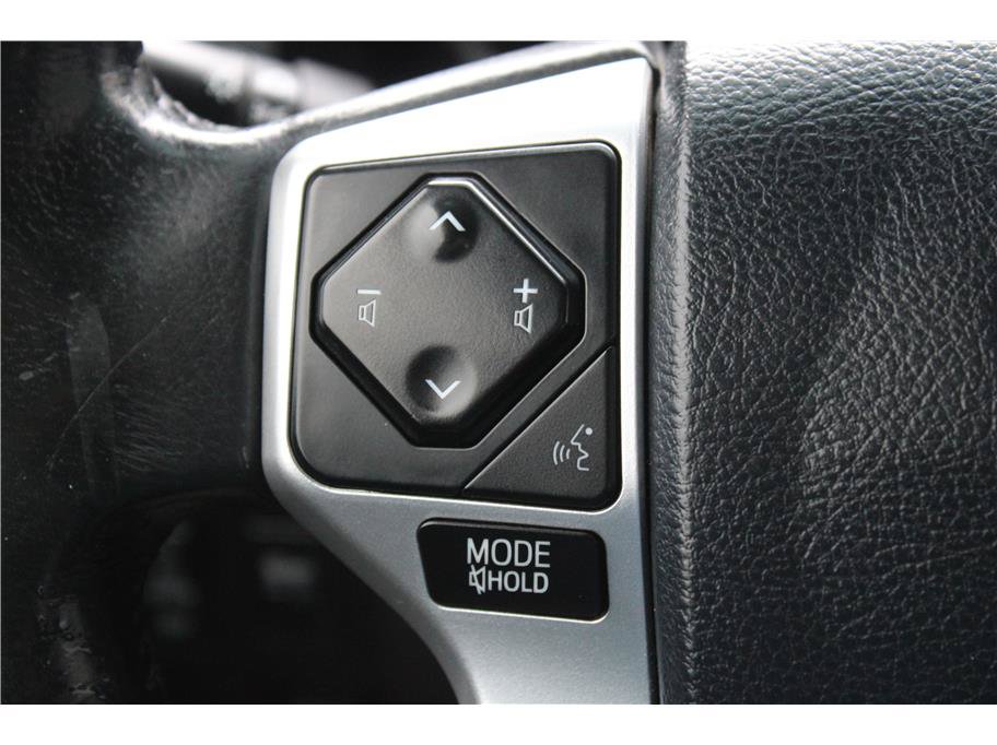 Used 2019 Toyota Tundra Limited w/ Limited Premium Package AWD/4WD image 18