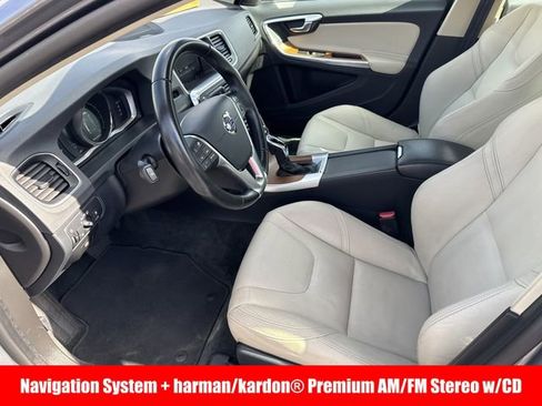 Used 2017 Volvo S60 T5 Inscription Platinum image 3