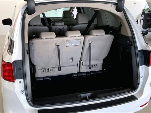 Used 2023 Honda Odyssey Touring image 17