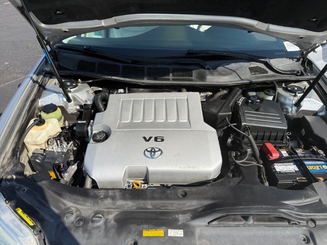 Used 2011 Toyota Avalon Limited FWD image 24