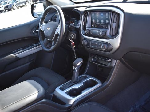 Used 2022 Chevrolet Colorado LT image 13