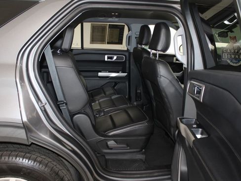 Used 2022 Ford Explorer XLT w/ Equipment Group 202A image 34