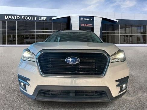 Used 2019 Subaru Ascent Touring w/ Popular Package #3 AWD/4WD image 2