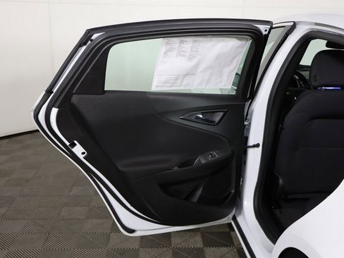 Used 2024 Chevrolet Malibu LT image 18