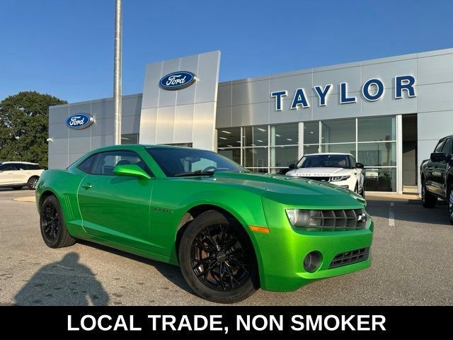 Used 2011 Chevrolet Camaro LS RWD image 1