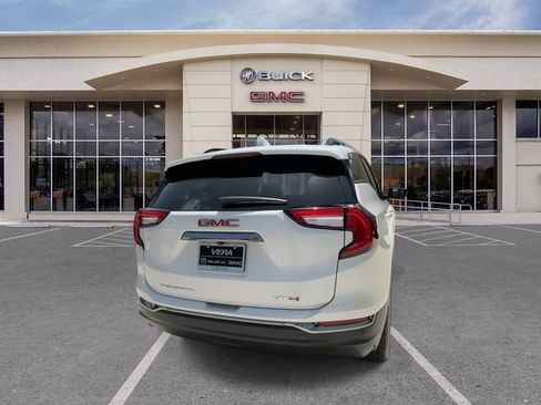 Certified 2022 GMC Terrain AT4 w/ Infotainment Package II AWD/4WD image 13
