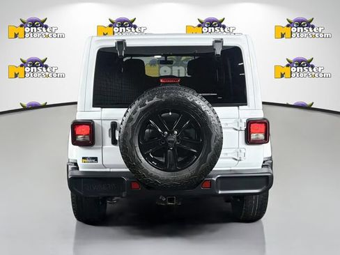 Used 2021 Jeep Wrangler Unlimited Sahara AWD/4WD image 6