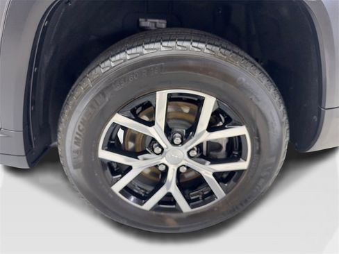 Used 2024 Jeep Grand Cherokee L Limited w/ Luxury Tech Group II image 94