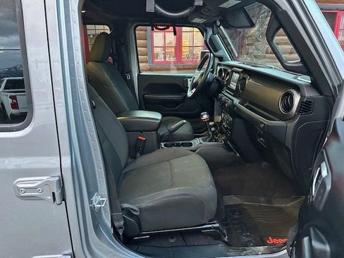 Used 2020 Jeep Gladiator Sport w/ Advanced Safety Group image 28
