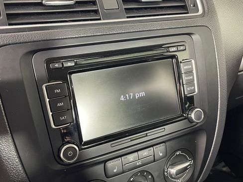 Used 2014 Volkswagen Jetta SE FWD image 7
