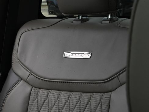 Used 2026 Ford F450 Platinum w/ Platinum Plus Package image 34