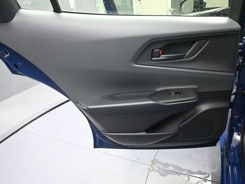 Used 2025 Toyota Prius LE FWD image 18