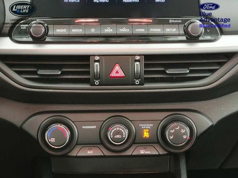 Used 2020 Kia Forte LXS image 22