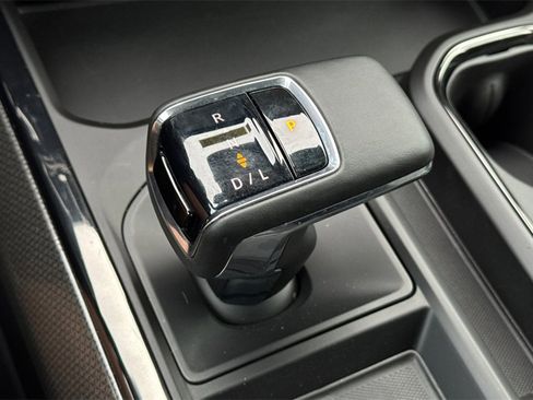 Certified 2023 Chevrolet Silverado 1500 ZR2 w/ Technology Package image 25