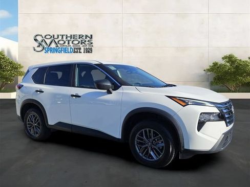Used 2024 Nissan Rogue S FWD image 7