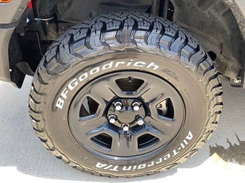 Used 2024 Jeep Wrangler Sport AWD/4WD image 25