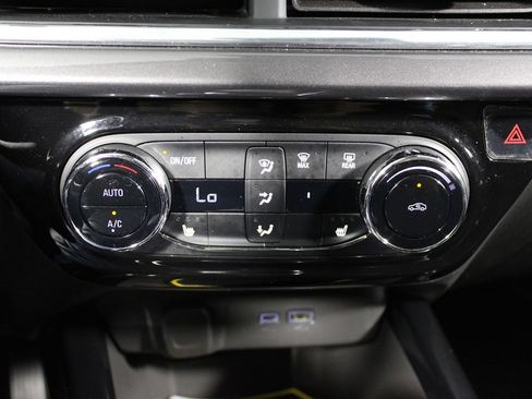 Used 2026 Chevrolet Trax ACTIV FWD image 21