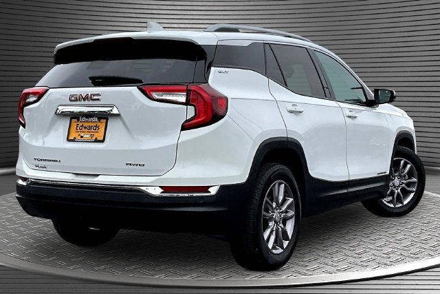 Used 2023 GMC Terrain SLT w/ Tech Package AWD/4WD image 6