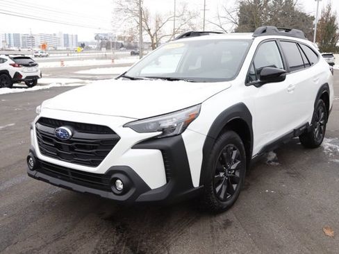 Certified 2025 Subaru Outback Onyx Edition image 11