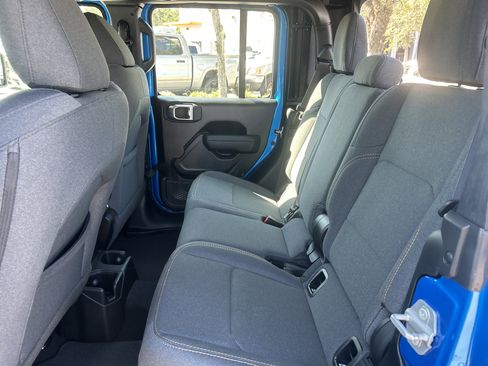 New 2026 Jeep Gladiator Sport image 34