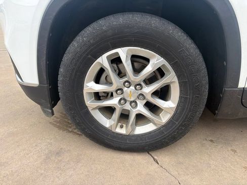 Used 2018 Chevrolet Traverse LT FWD image 7