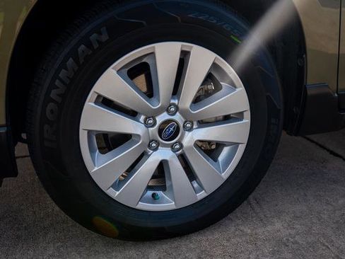 Used 2019 Subaru Outback 2.5i Premium AWD/4WD image 14