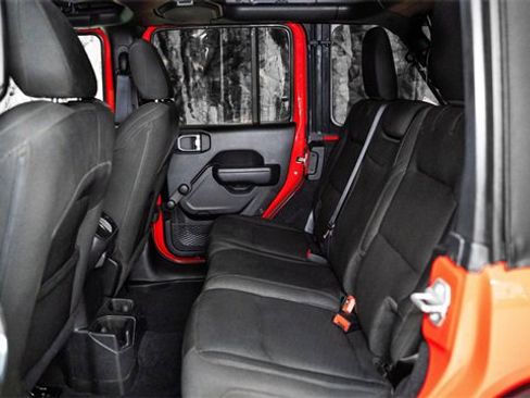 Used 2023 Jeep Wrangler Unlimited Sport image 12