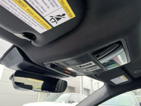 Certified 2025 Jaguar F-PACE R-Dynamic S image 24