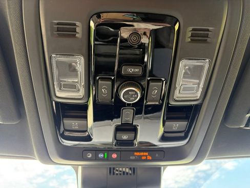 New 2026 Chevrolet Suburban High Country w/ Sun And Tow Package AWD/4WD image 36