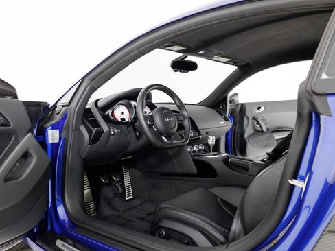 Used 2012 Audi R8 V10 AWD/4WD image 9