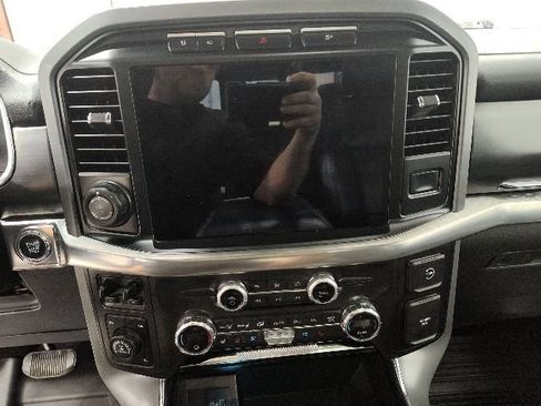 Used 2021 Ford F150 Lariat w/ Equipment Group 502A High AWD/4WD image 19