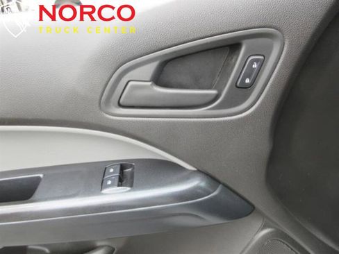 Used 2016 Chevrolet Colorado W/T image 12