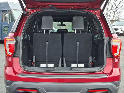 Certified 2019 Ford Explorer XLT w/ Equipment Group 202A image 31