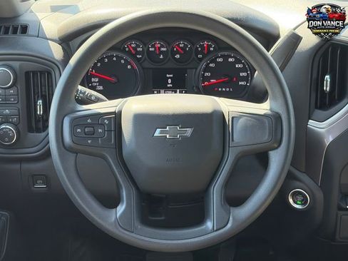 Used 2022 Chevrolet Silverado 1500 Custom Trail Boss AWD/4WD image 15