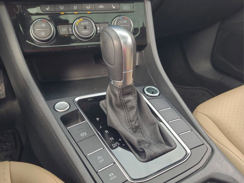 Used 2019 Volkswagen Jetta SEL image 18