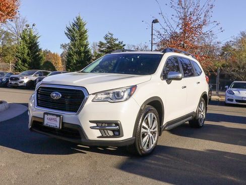 Used 2019 Subaru Ascent Touring image 10