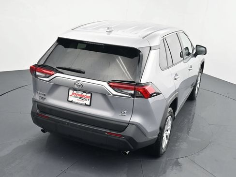 Used 2024 Toyota RAV4 LE AWD/4WD image 28