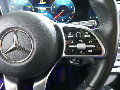 Used 2022 Mercedes-Benz GLE 350 4MATIC w/ AMG Line Exterior image 14