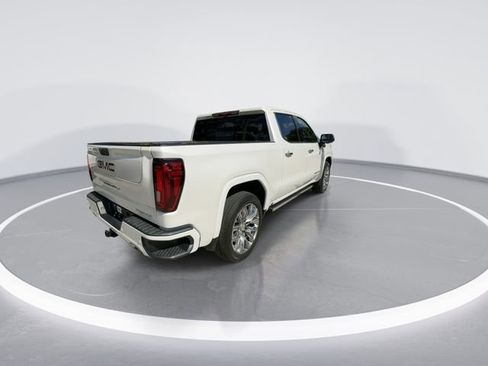Used 2022 GMC Sierra 1500 Denali w/ Denali Reserve Package image 8