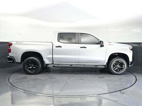 Used 2020 Chevrolet Silverado 1500 LT Trail Boss w/ Safety Package AWD/4WD image 8