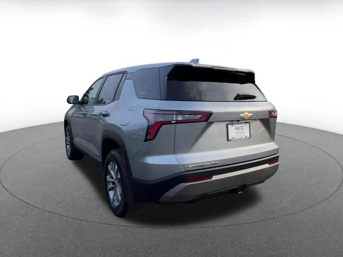 Used 2025 Chevrolet Equinox LT image 11