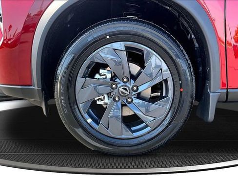 New 2026 Nissan Rogue SV FWD image 12