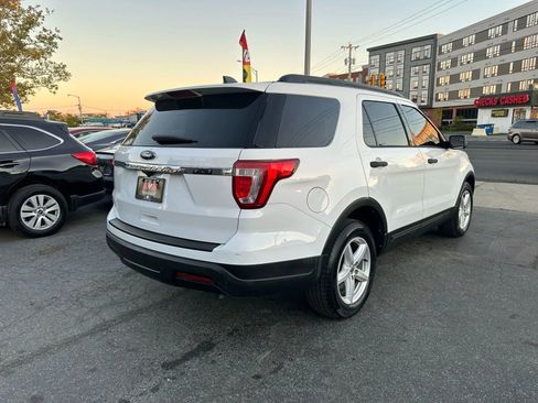 Used 2019 Ford Explorer FWD image 6