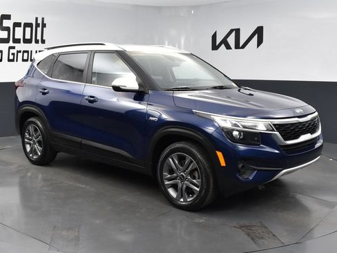 Used 2021 Kia Seltos S AWD/4WD image 7