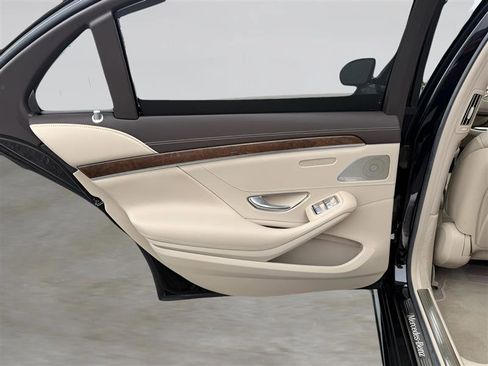 Used 2015 Mercedes-Benz S 550 4MATIC Sedan image 28