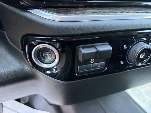 Used 2025 Chevrolet Silverado 2500 LT w/ Trail Boss Package AWD/4WD image 24