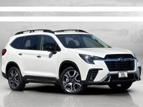 Used 2026 Subaru Ascent Touring AWD/4WD image 2